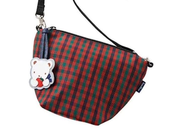 タグ付き ファミリア 舟形ポシェット 赤チェック柄 XF クマ